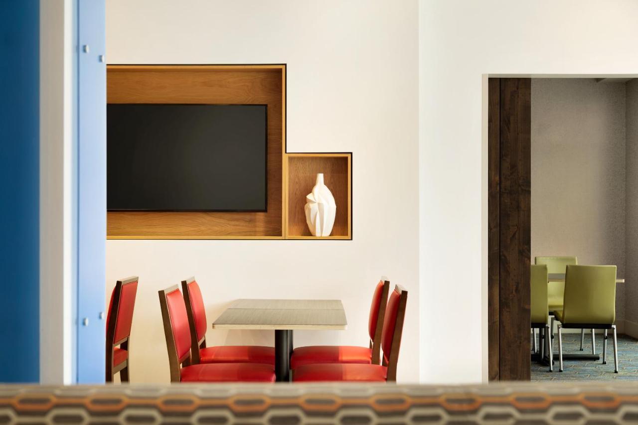 Holiday Inn Express & Suites - Grand Rapids South - Wyoming By Ihg Kültér fotó